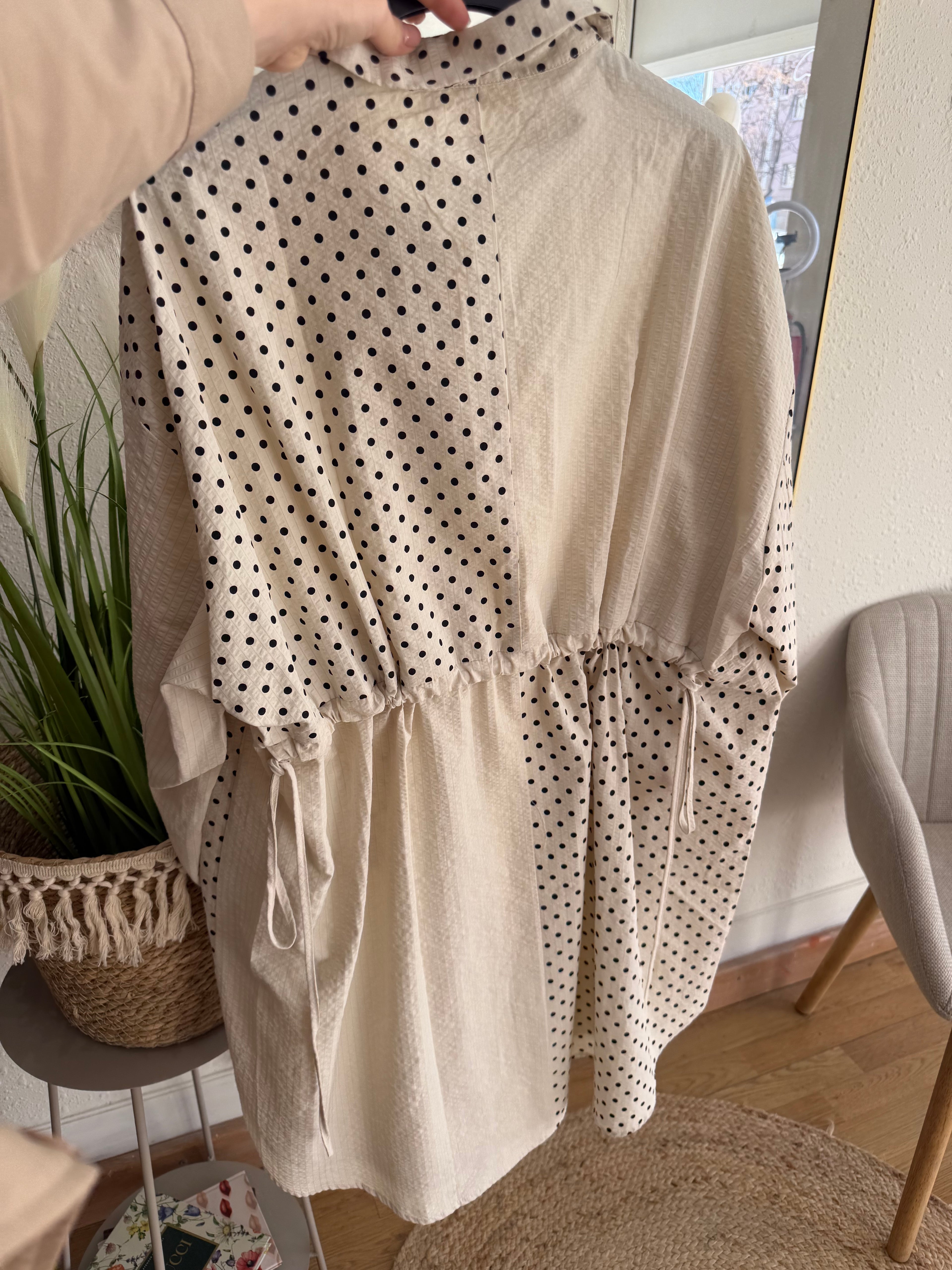 Sobrecamisa lunares