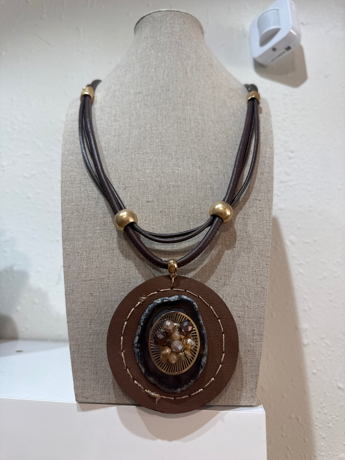 Collar piedra