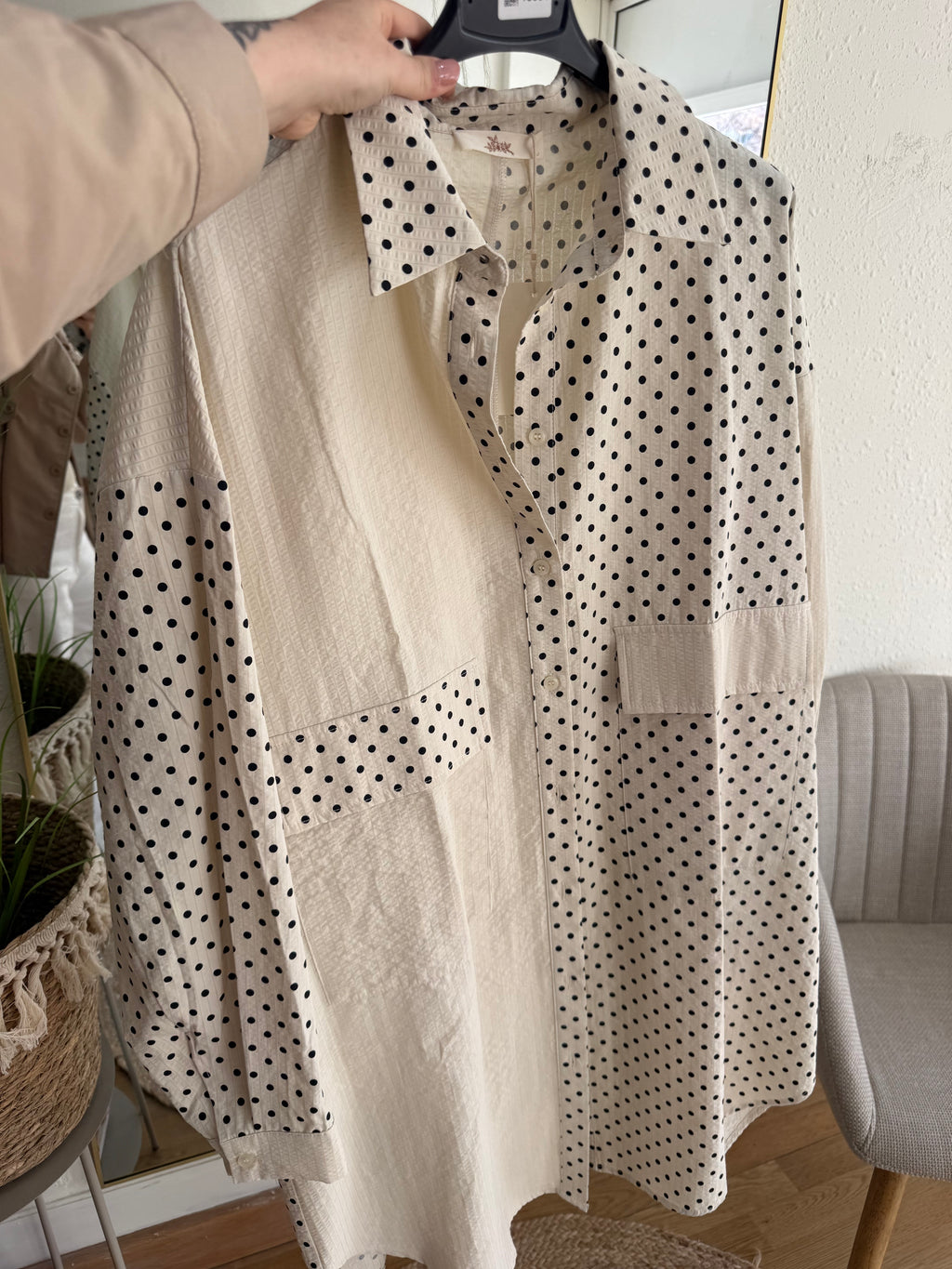 Sobrecamisa lunares