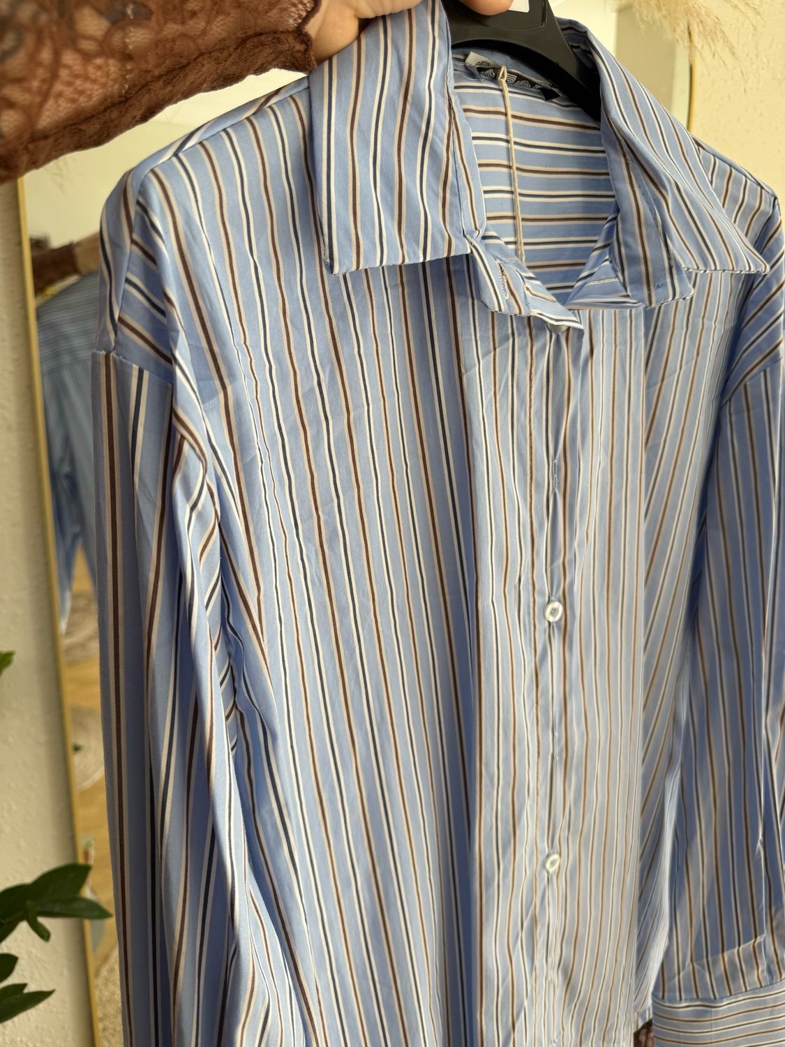 Camisa Rayas Botón Trasero