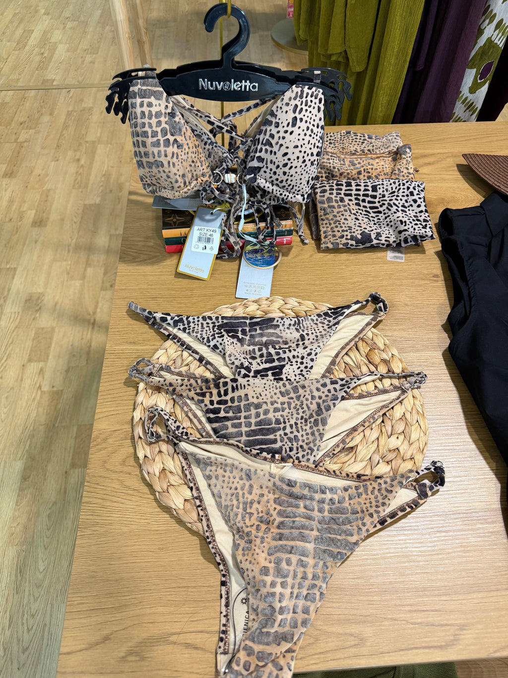 Bikini animal print